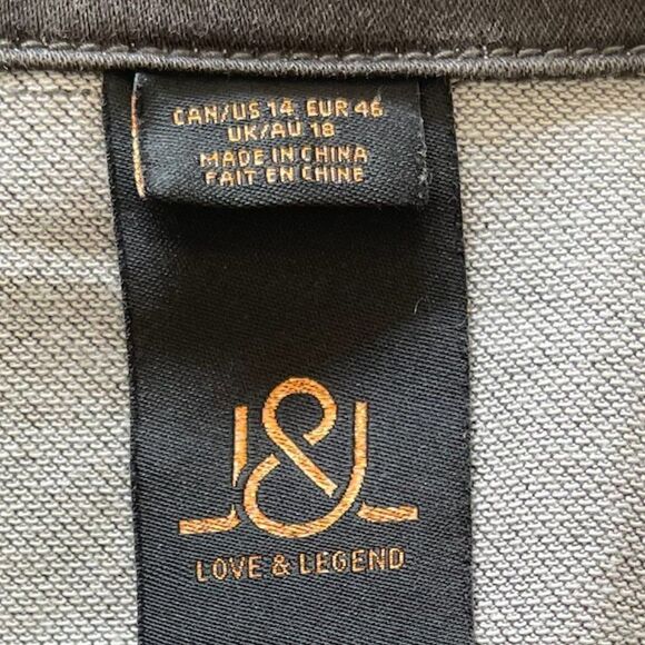 Love and Legend classic denim jacket, sz14, distressed look, acid wash, EUC - Picture 7 of 16